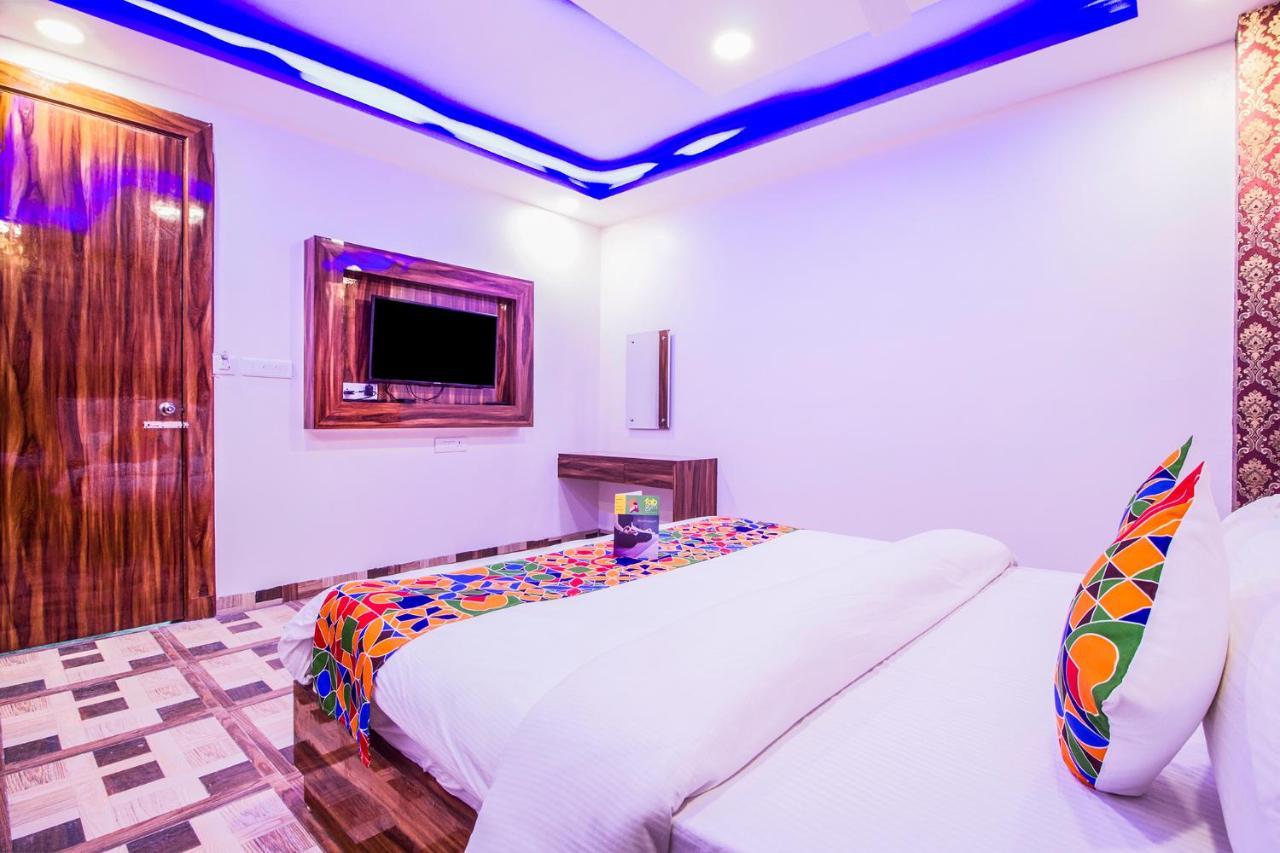 Fabhotel Olivia
